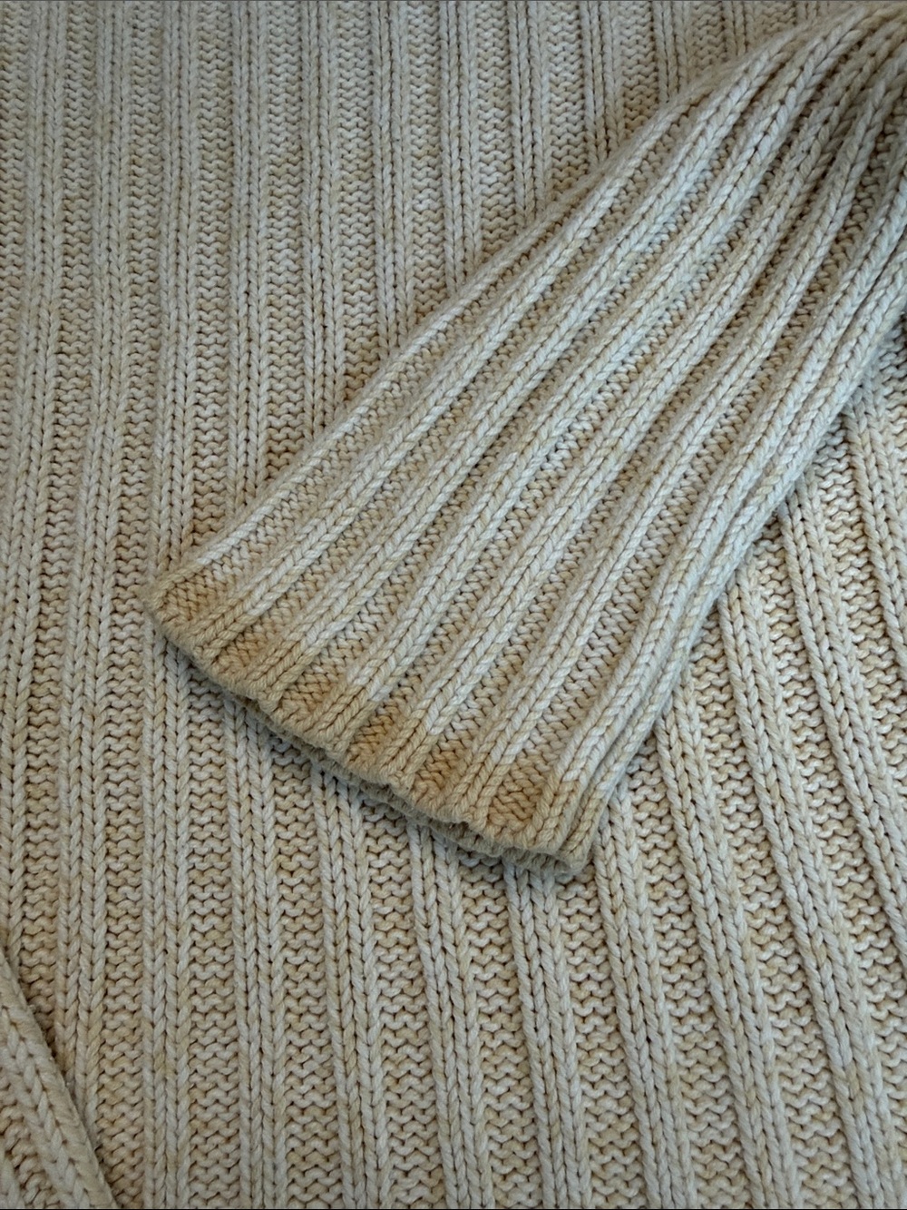 DKNY Cream Ribbed Turtleneck Sweater with sides that zip to open or close 8.5” - Picture 4 of 6